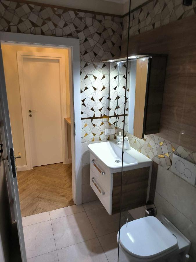클루지나포카 Luxury Airport Retreat 아파트 외부 사진